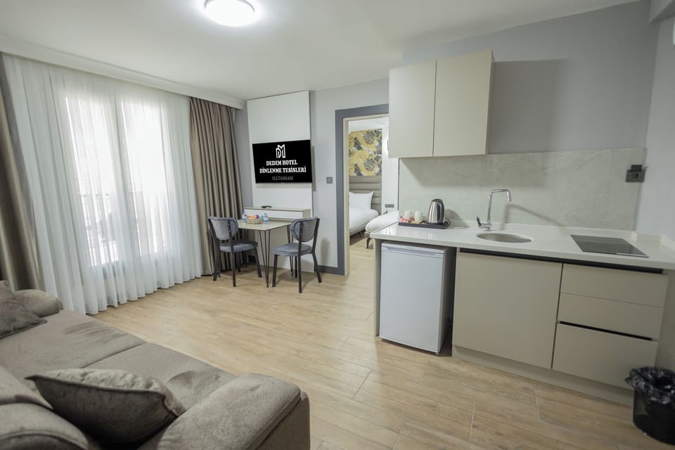 Superior Double Room | Living area