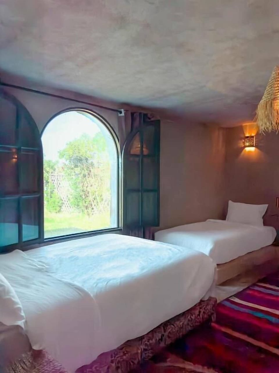 Family Room, Patio, Garden View | Soundproofing, free WiFi