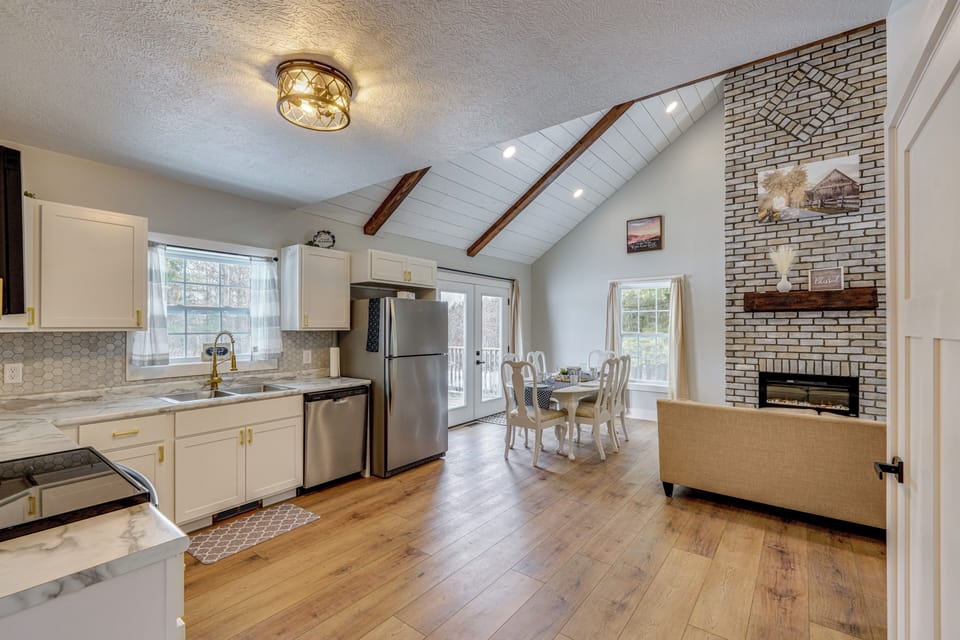 House (3 Bedrooms) | Interior