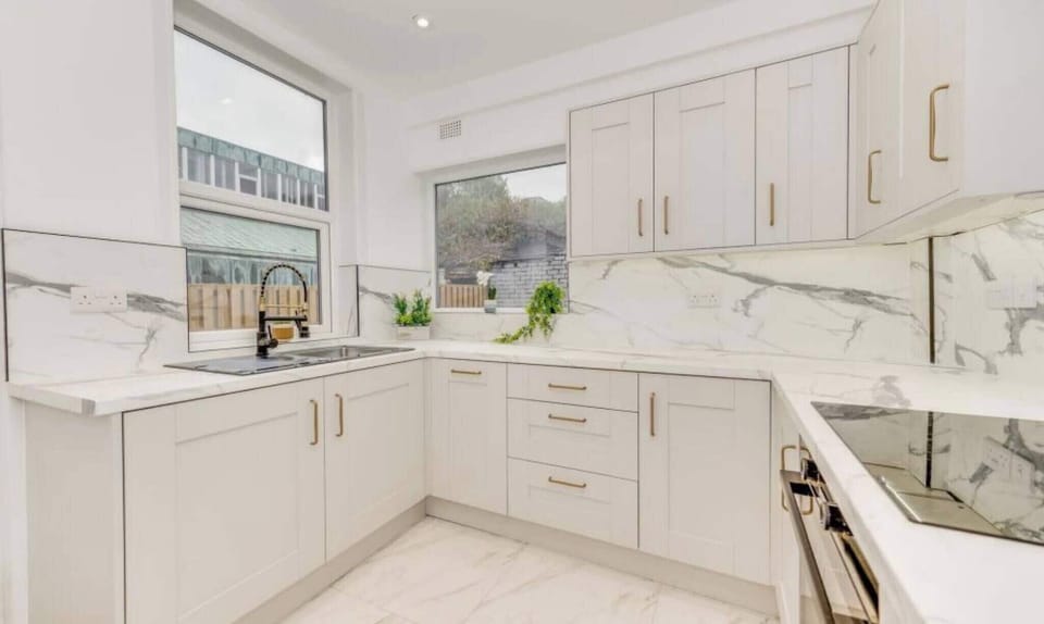 House, 4 Bedrooms | Interior