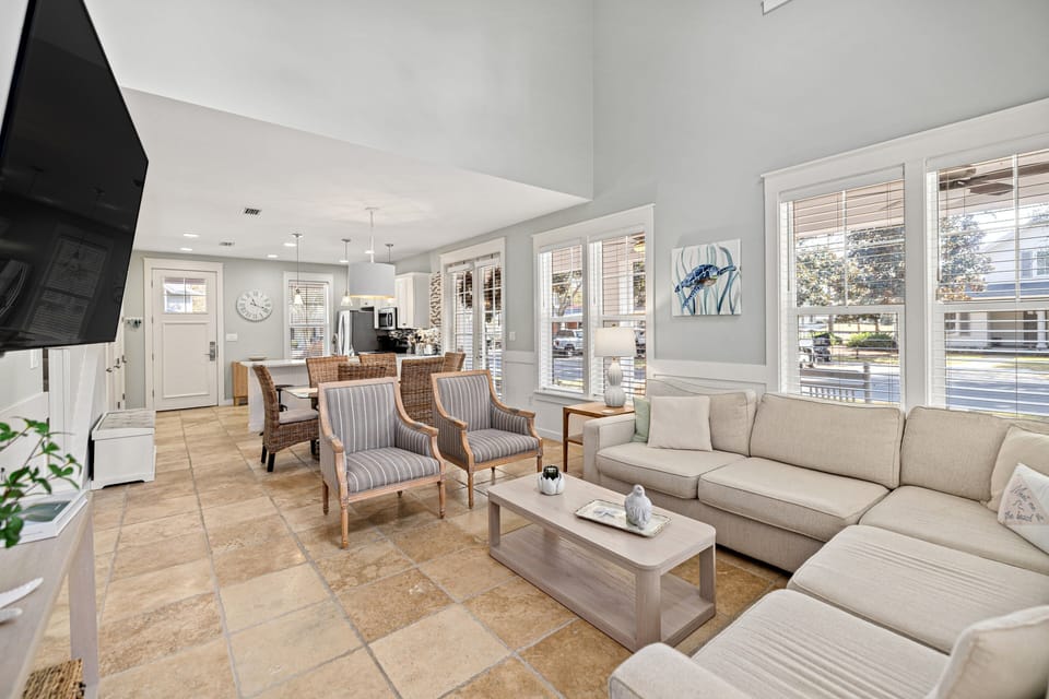 House, 3 Bedrooms | Living area | Smart TV
