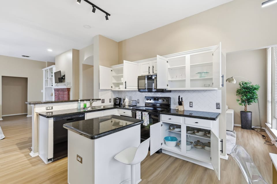 House, Patio | Private kitchen