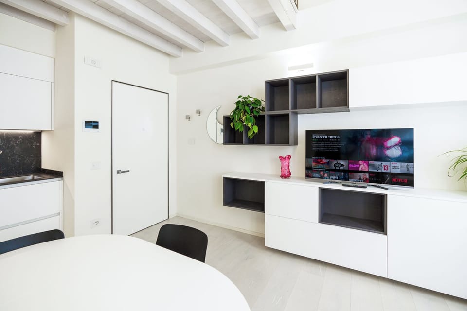 Apartment, 2 Bedrooms | Living area