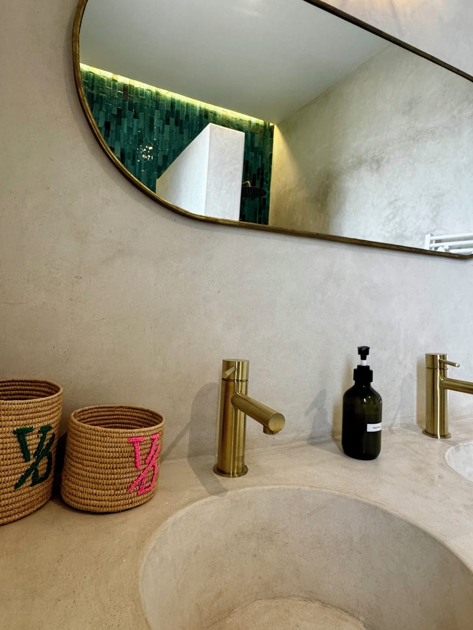 Junior Suite, Garden View | Bathroom | Shower, free toiletries, hair dryer, towels