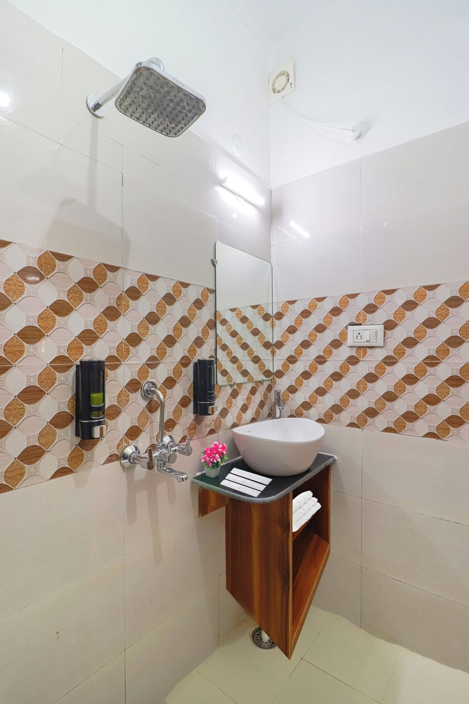 Shower, free toiletries, towels, soap