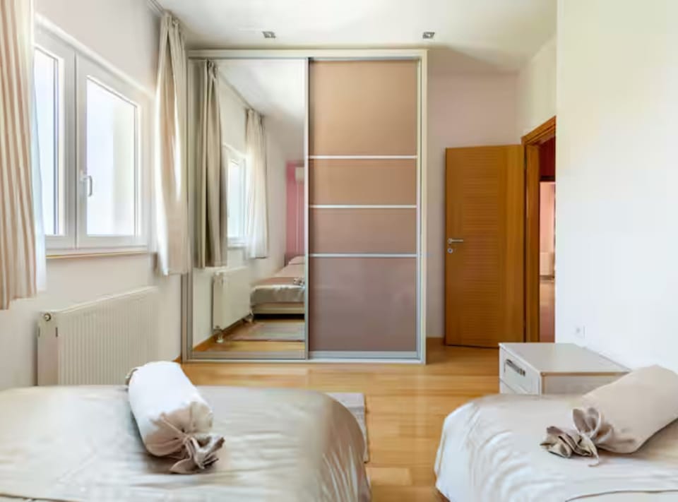 Villa (Six Bedroom Villa with Outdoor Pool, ) | 1 bedroom, cribs (surcharge)