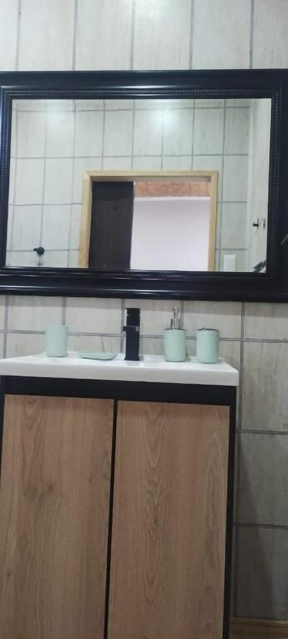 Standard Double Room, Pool View | Bathroom