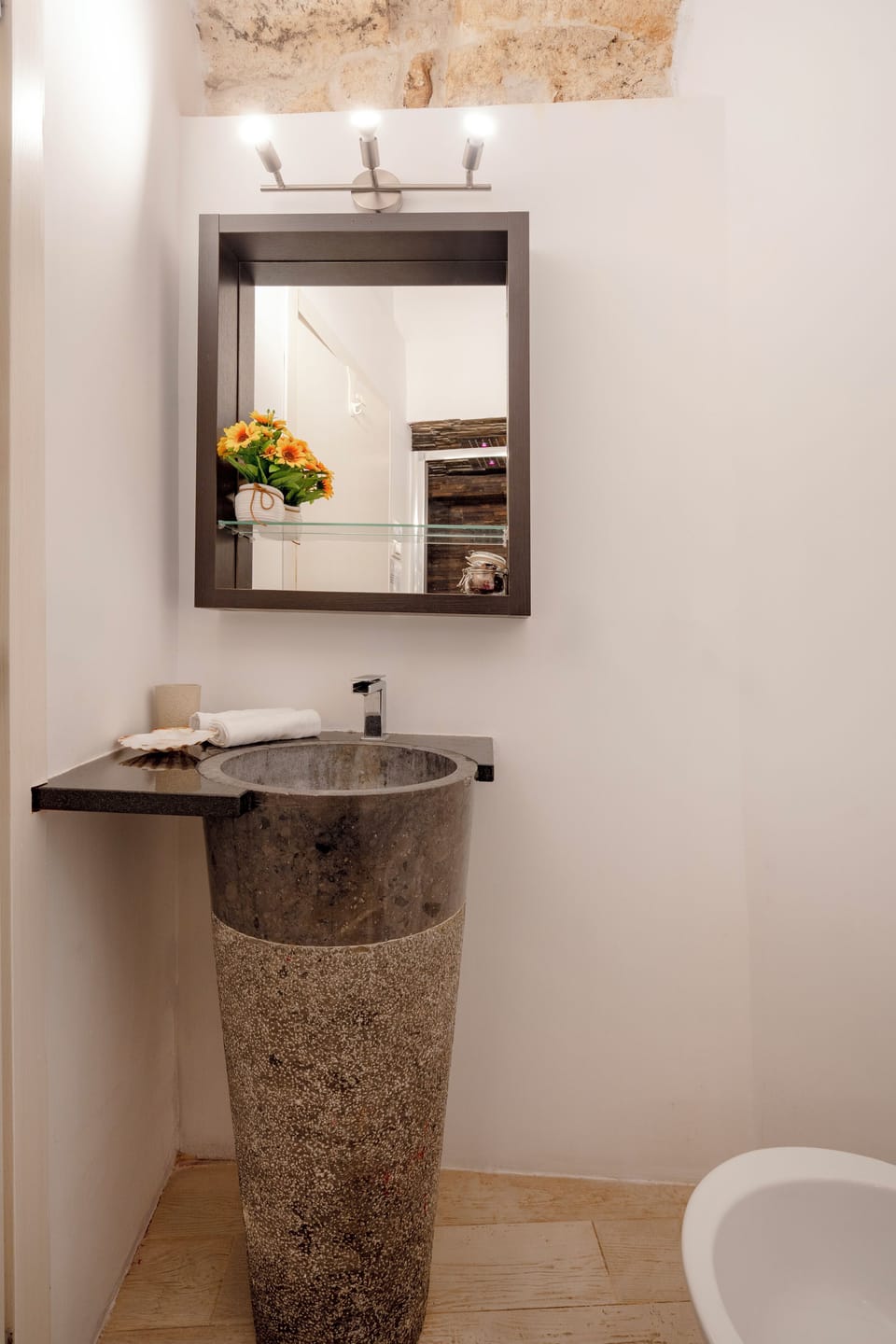 Deluxe Apartment, Balcony, City View | Bathroom | Shower, hair dryer, towels, soap