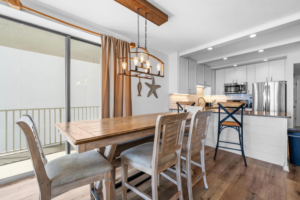 Condo, Multiple Beds (Romar Place 506) | Dining