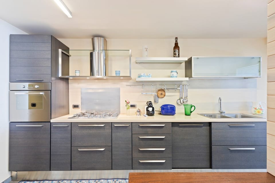Apartment | Private kitchen | Fridge, oven, stovetop, dishwasher