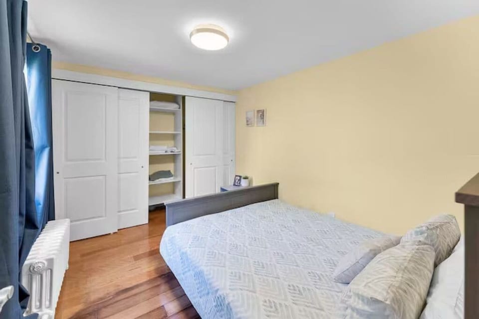 Comfort House, 2 Bedrooms, Non Smoking | Soundproofing, iron/ironing board, free WiFi