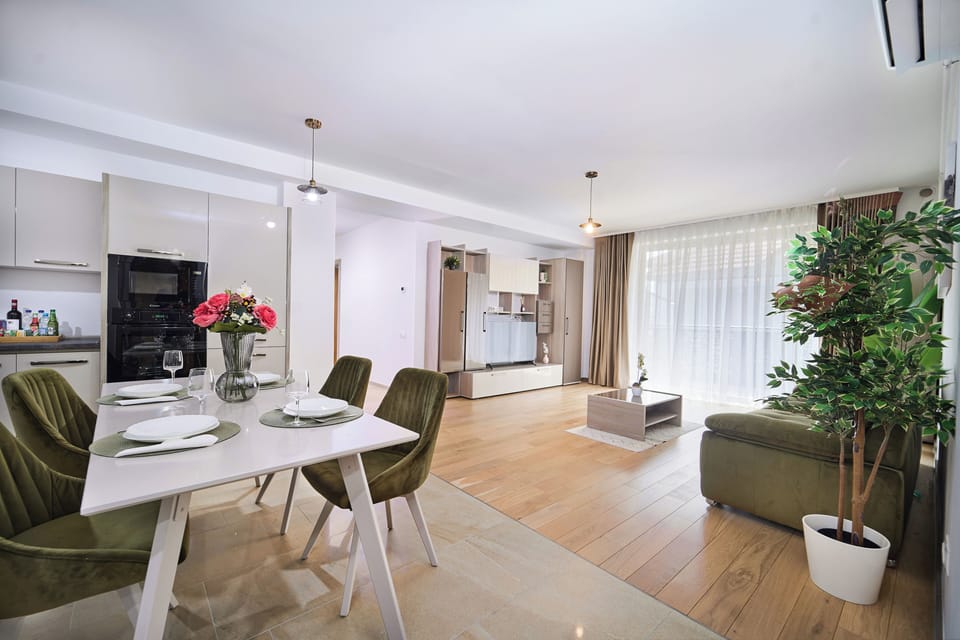 Exclusive Apartment | Living area | TV, heated floors