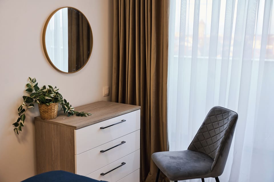 Deluxe Apartment, River View | Interior