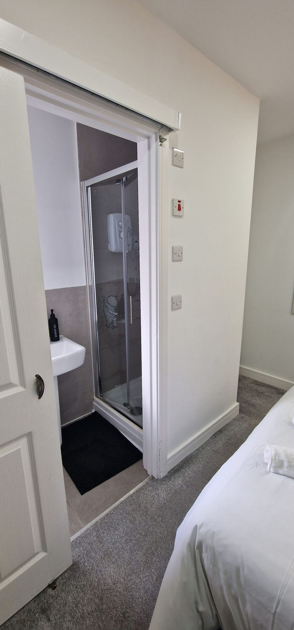 Cozy 1 Bedroom Fully Furnished Apartment Apartment in Leicester