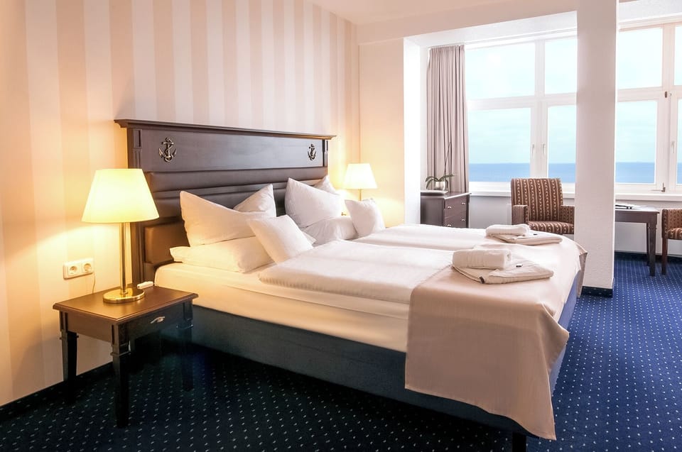Comfort Double Room, Sea View | In-room safe, desk, blackout drapes, free WiFi