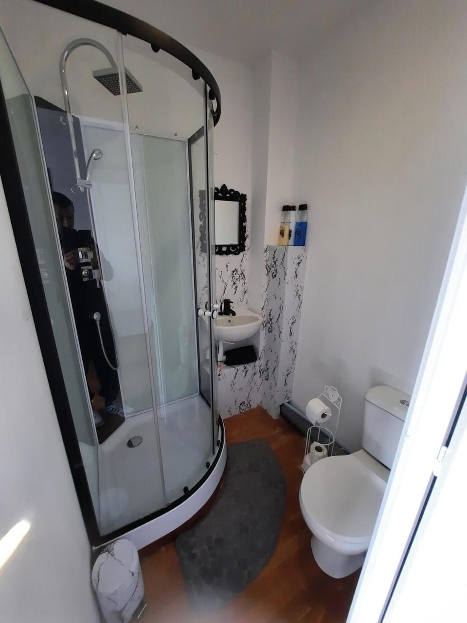 Shower, free toiletries, towels, soap
