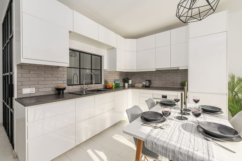 Comfort Apartment, Patio, Desert View | Private kitchen | Electric kettle