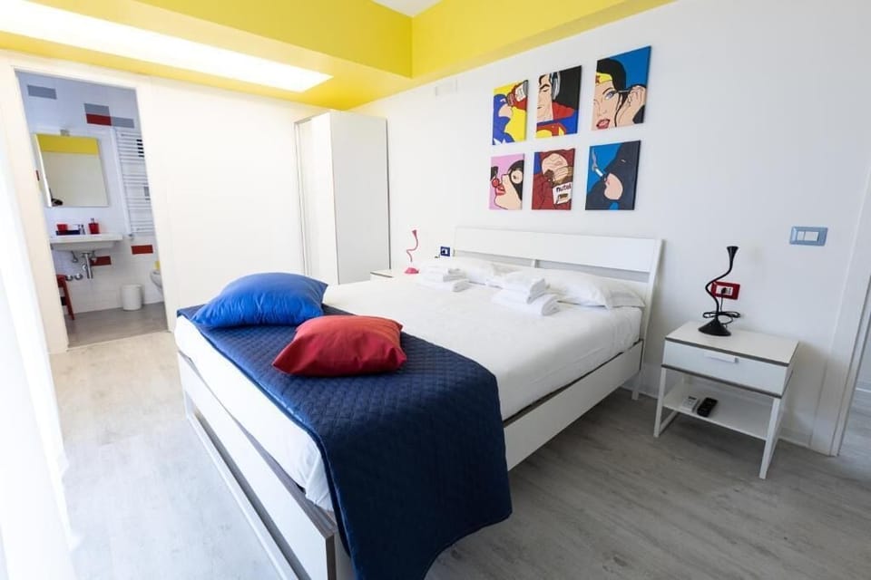 Deluxe Double Room, Non Smoking, Private Bathroom | Desk, laptop workspace, WiFi (free)