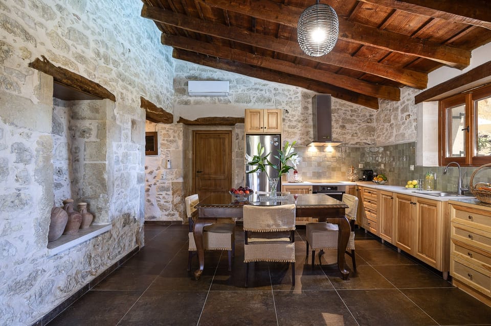 Villa, 2 Bedrooms, Private Pool, Mountain View | Private kitchen | Microwave, coffee/tea maker, highchair
