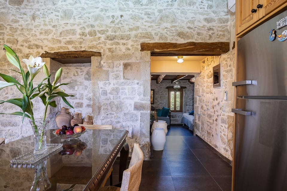 Villa, 2 Bedrooms, Private Pool, Mountain View | In-room dining