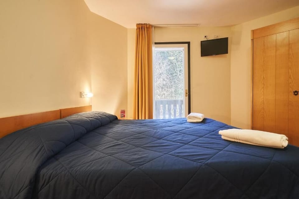 Comfort Double Room | In-room safe, desk, cribs/infant beds, free WiFi