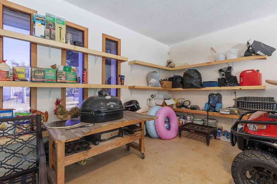 House, Multiple Beds (Hooked on the River) | Miscellaneous