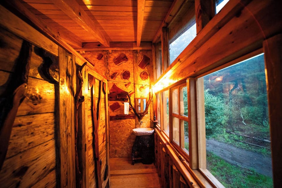 Superior Cabin, Kitchenette, Mountain View | Interior