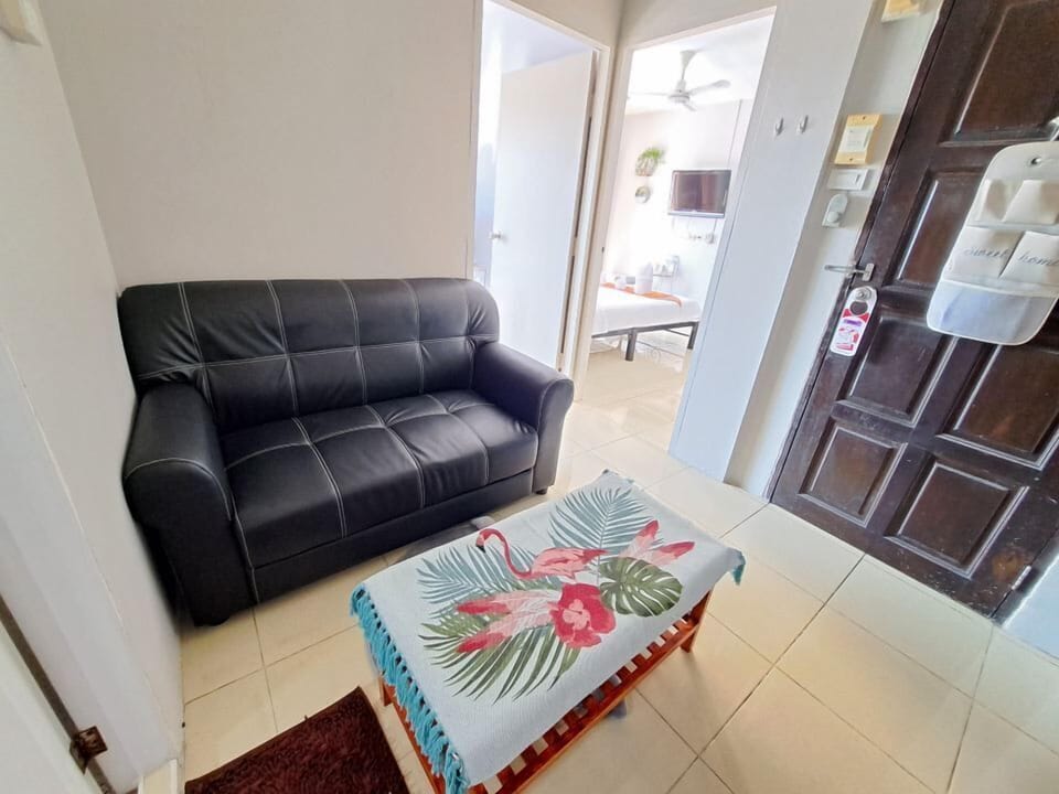Family Room | Living area | 32-inch LED TV with cable channels