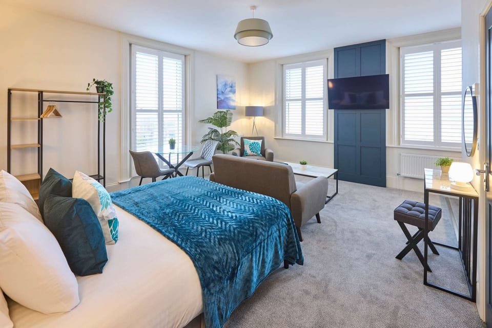 Host Stay The Langley Hotel Apartment 5 Apartment in England
