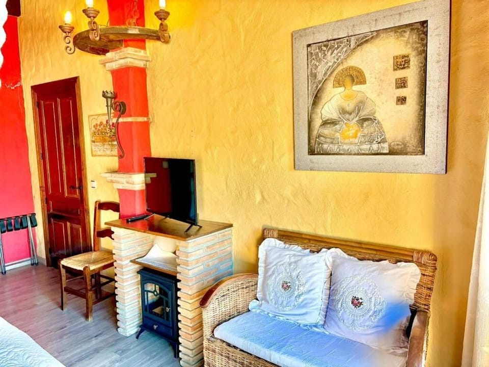 Standard Suite, Garden View | Interior