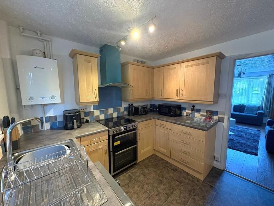 House, 3 Bedrooms, Patio, Garden View | Interior