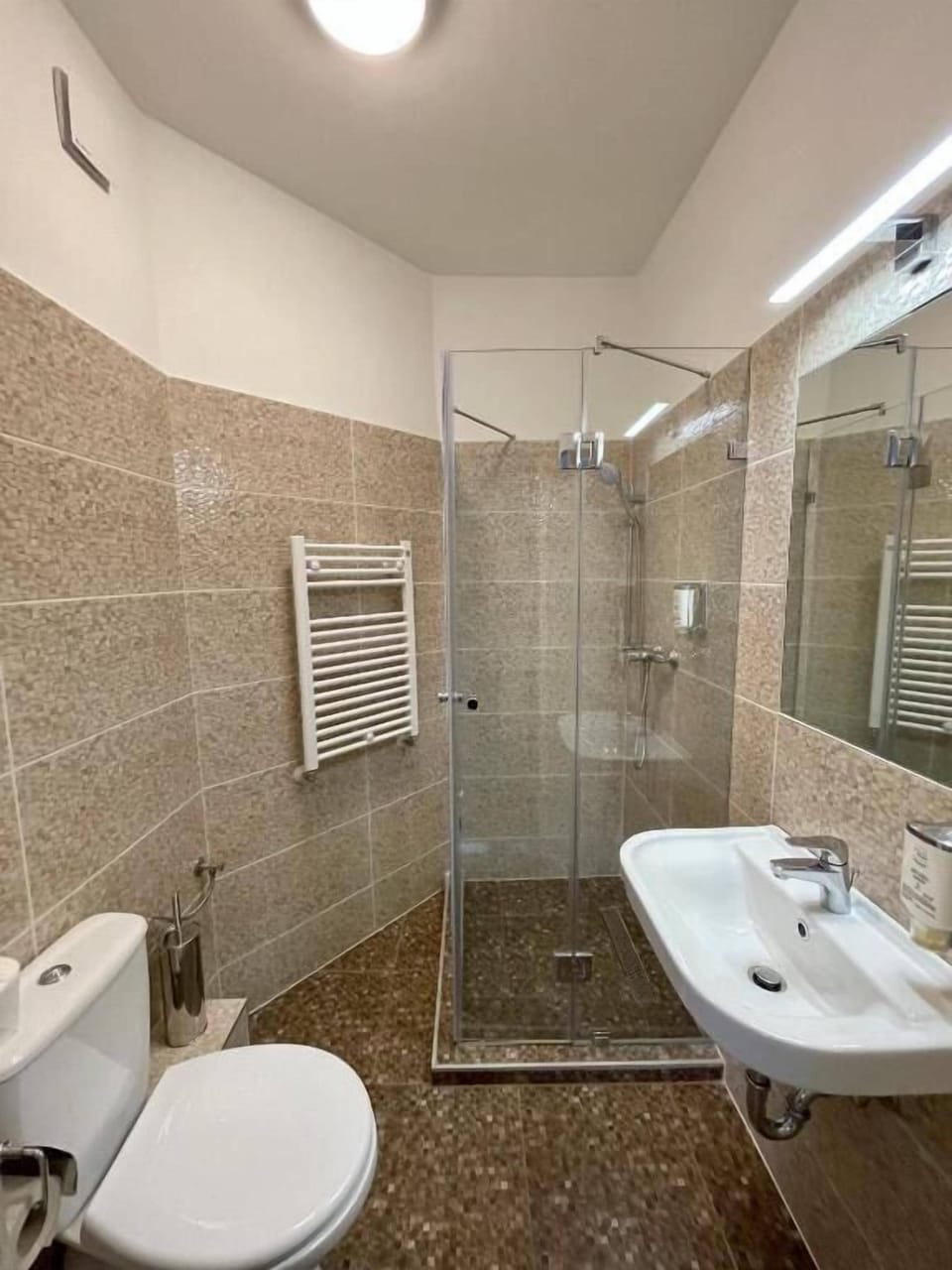 Double Room, Courtyard View | Bathroom | Towels, soap, shampoo, toilet paper