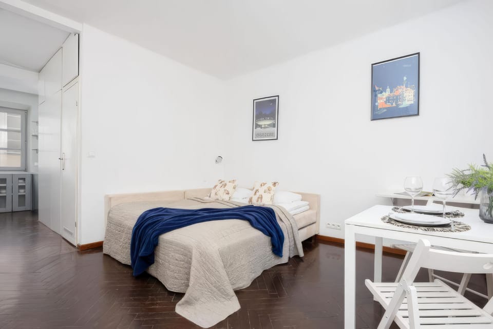 Apartment (1) | Living area | Flat-screen TV