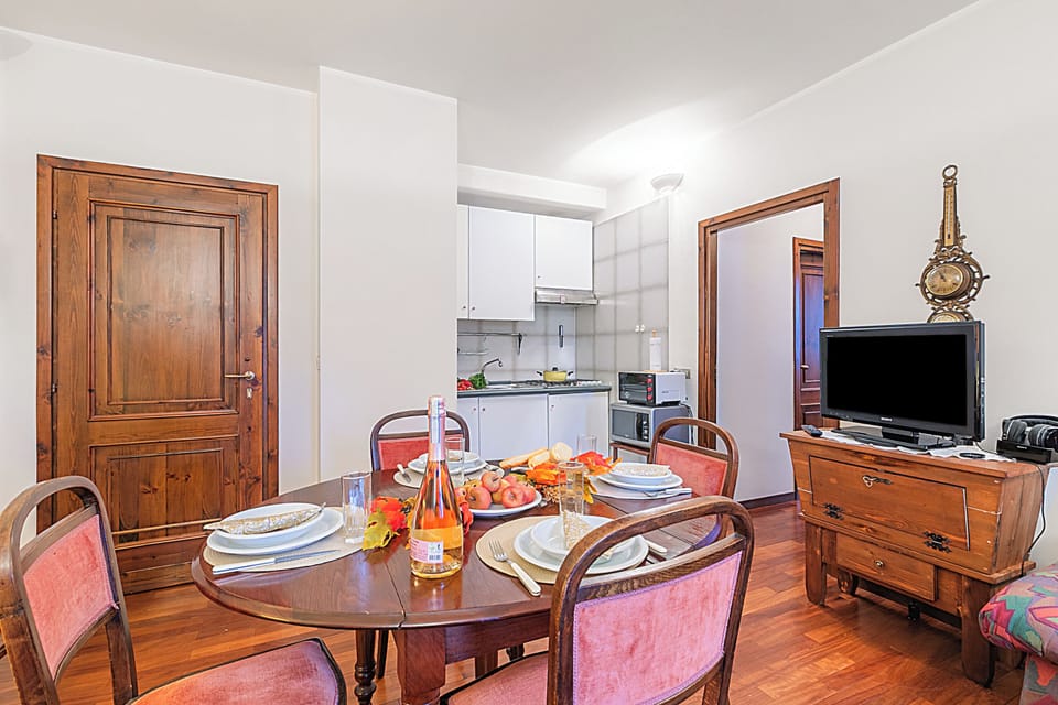 Standard Apartment, Multiple Bedrooms (Appartamento Cuore Alpino) | Dining