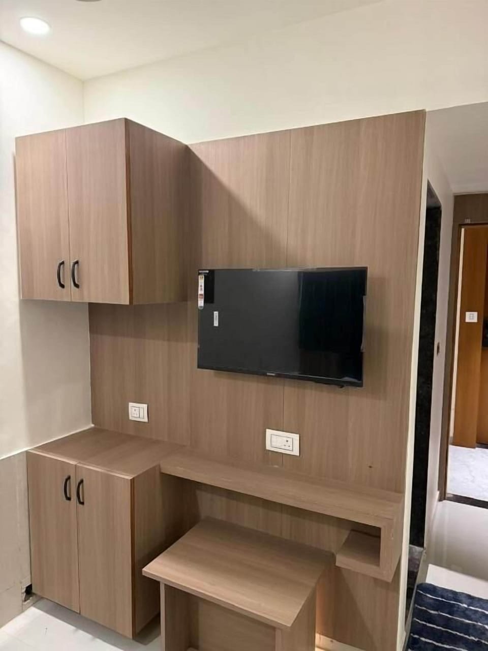 Double Room, City View | Interior