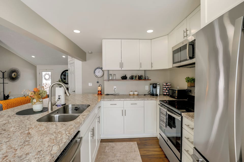 House (2 Bedrooms) | Interior