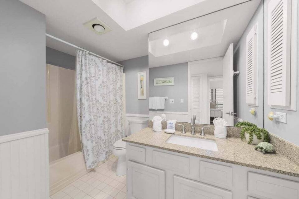 Sunset Captiva Bayside Unit 104 2 Bedroom Condo Apartment in Sanibel Island
