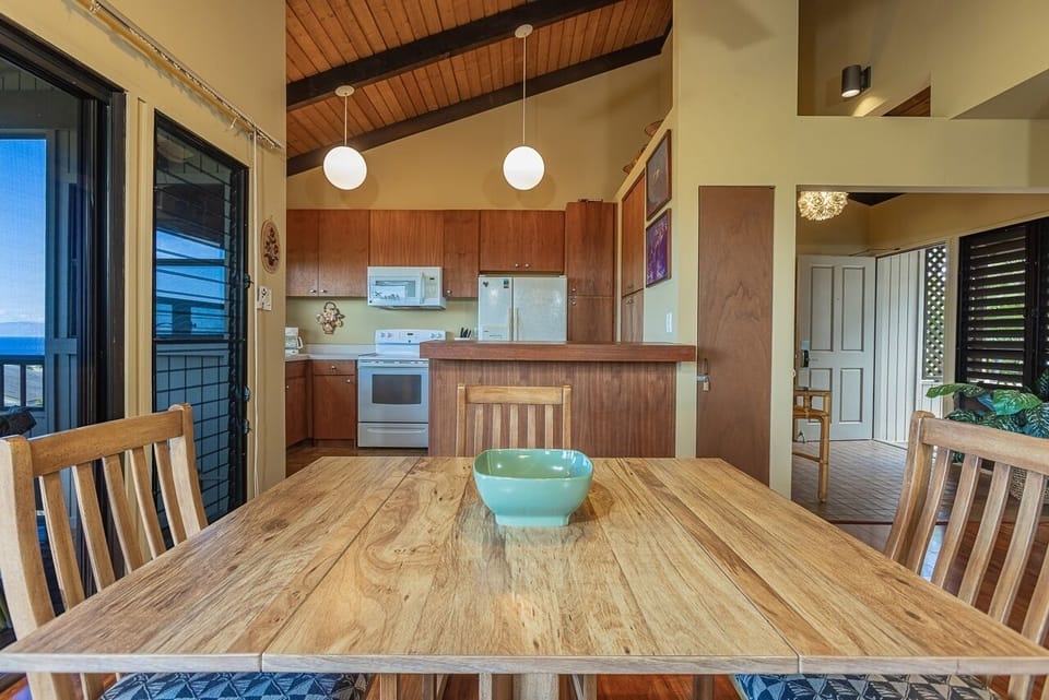 Condo, 1 Bedroom | Dining
