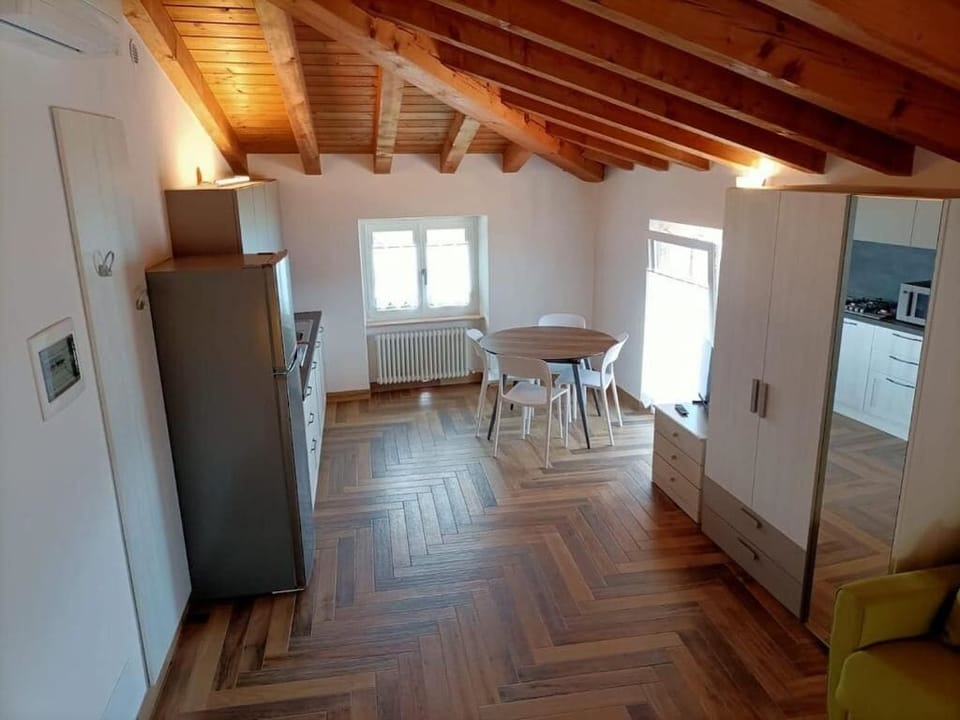 Studio Suite, Lake View | Living area