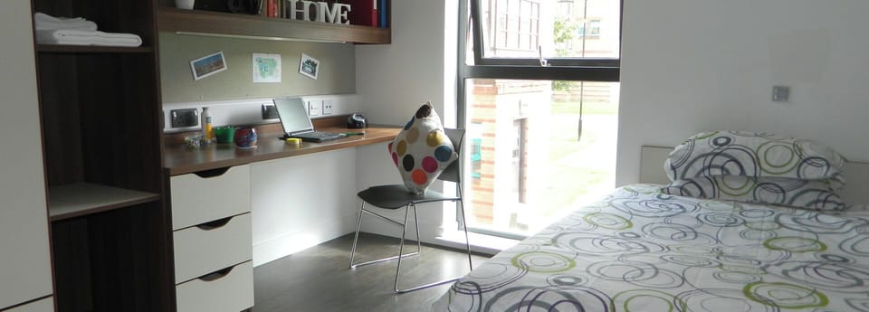 Economy Room | Blackout drapes, iron/ironing board, free WiFi