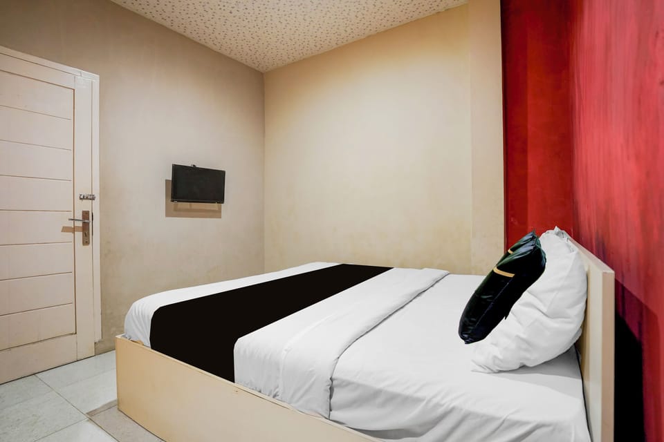 Standard Double Room | Premium bedding, WiFi (free), bed sheets