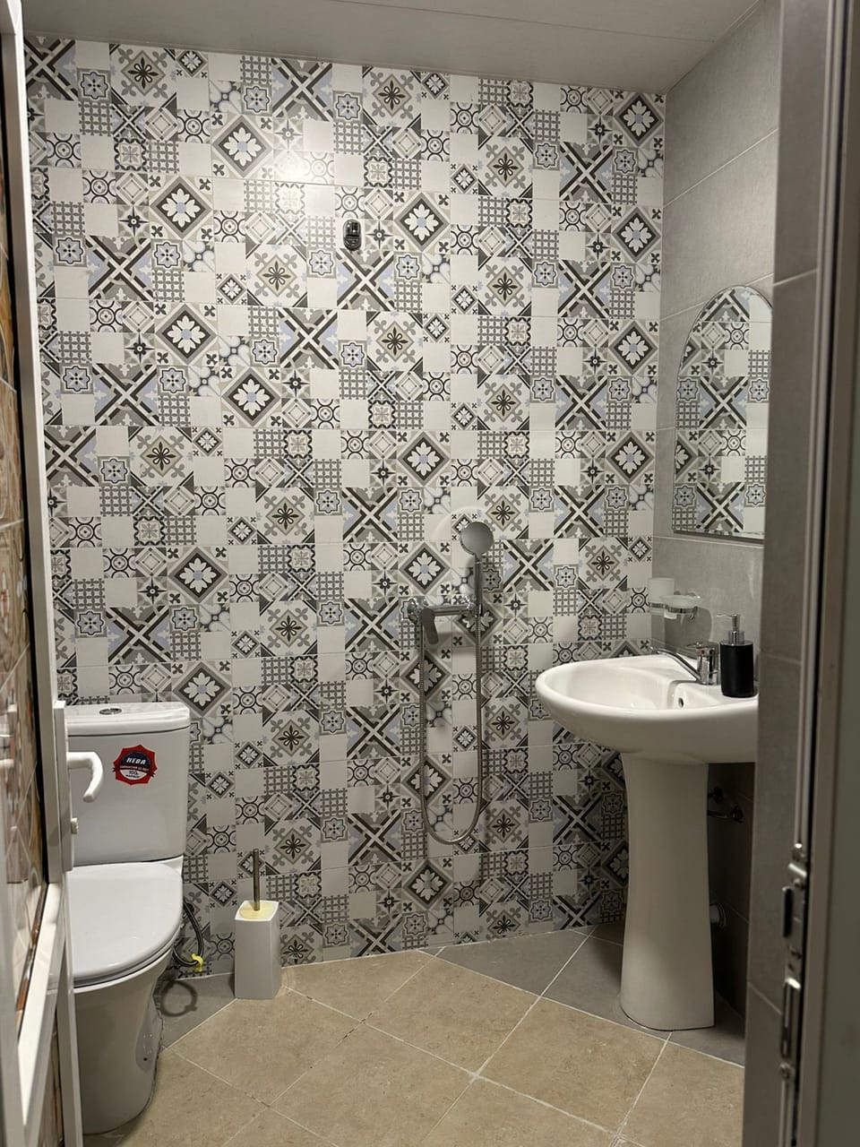 Standard Double or Twin Room, Non Smoking, City View | Bathroom | Free toiletries, hair dryer, slippers, towels