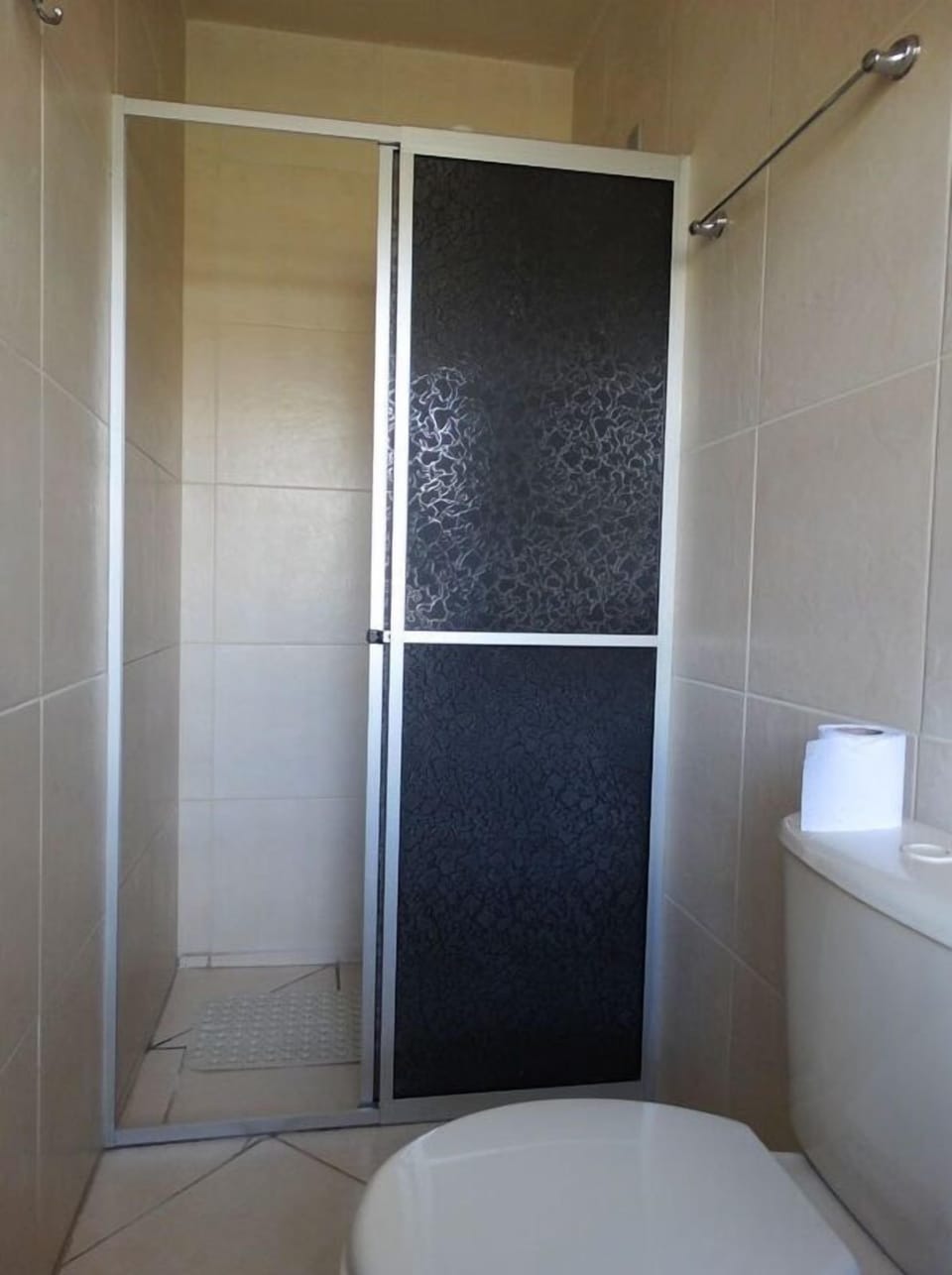 Standard Double Room | Bathroom | Shower, towels