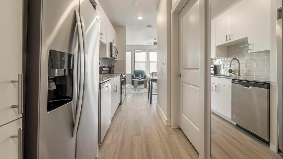 Studio (0 Bedroom) | Private kitchen | Fridge, coffee/tea maker