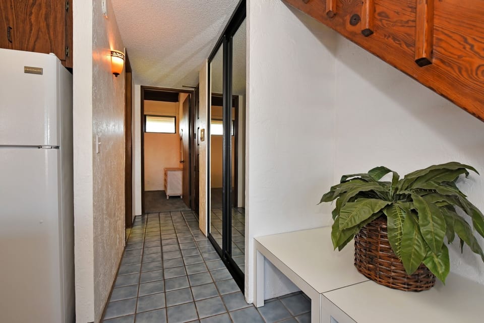 Condo, 3 Bedrooms | Interior