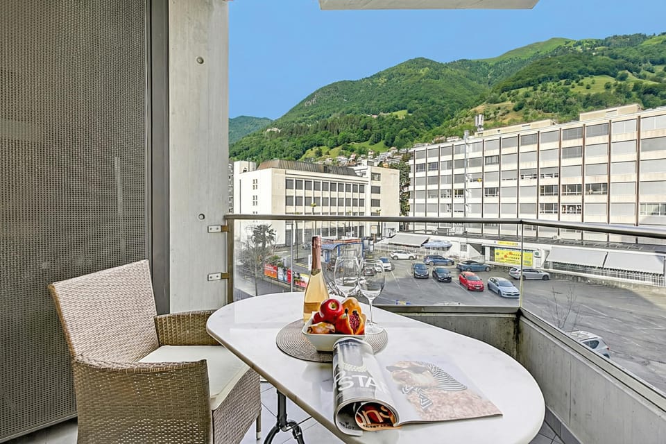 Family Apartment, 2 Bedrooms, 2 Bathrooms (Locarno Centro Apartment 2BR with) | Outdoor dining