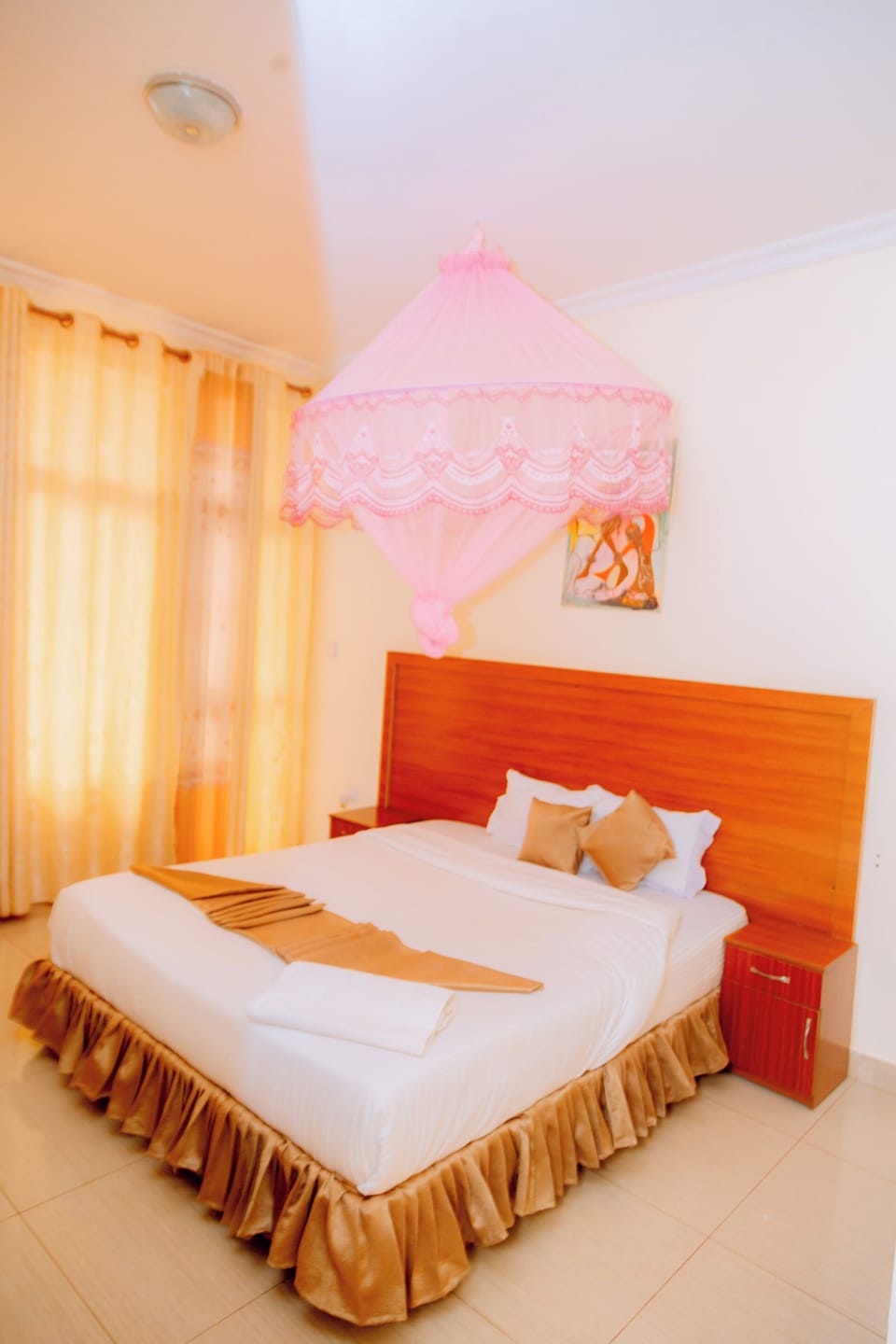 Suite, Balcony, Hill View | In-room safe, desk, iron/ironing board, WiFi (free)