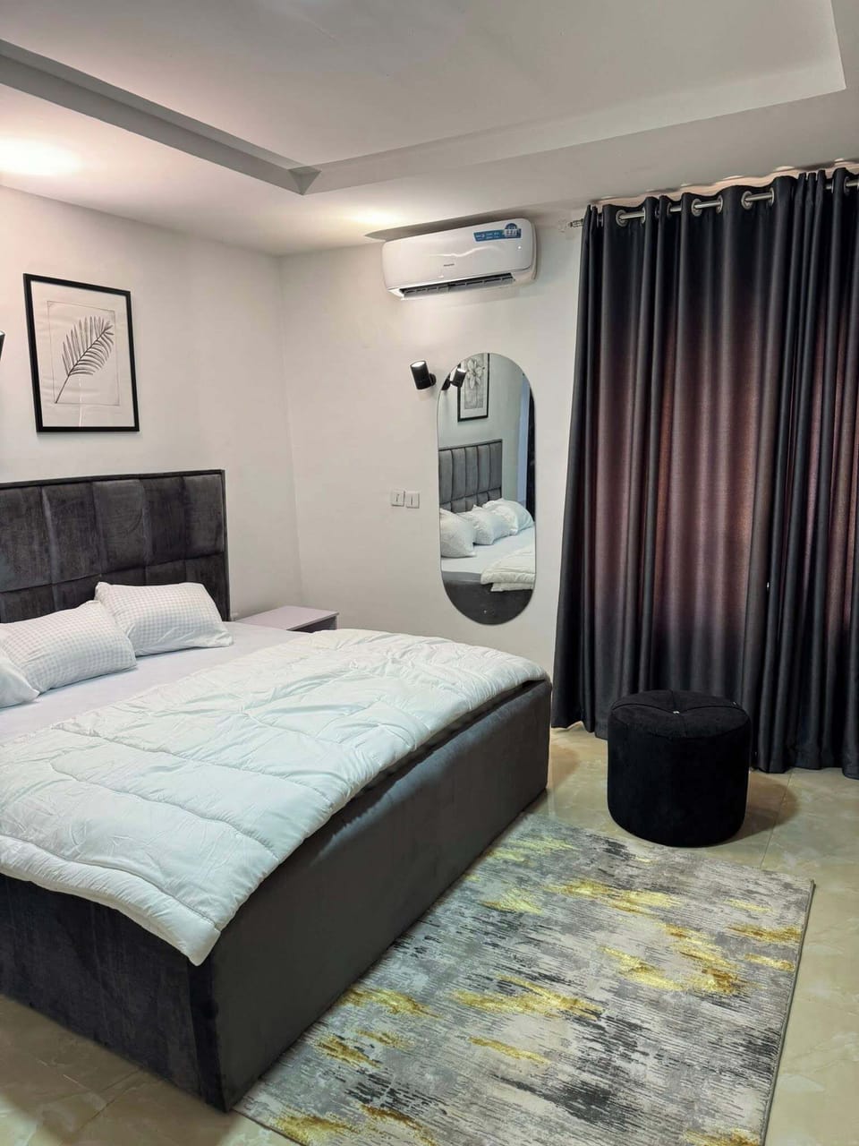 Deluxe Room, Balcony, City View | Desk, laptop workspace, blackout drapes, soundproofing
