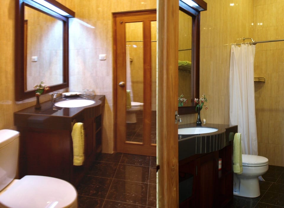 Executive Double Room | Bathroom | Shower, free toiletries, hair dryer, towels