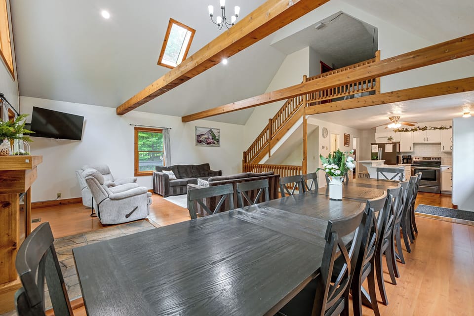 House (5 Bedrooms) | Interior